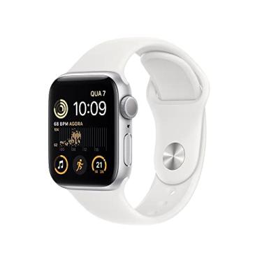 Imagem de Apple Watch SE (2a geração) GPS, Smartwatch com caixa prateada de alumínio – 40 mm • Pulseira esportiva branca – Padrão