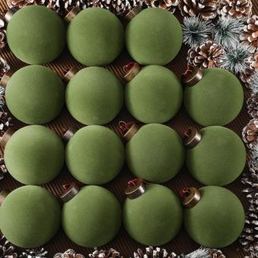 Imagem de Bolas de Natal de veludo verde Liliful, 15 peças, enfeites de 8 cm