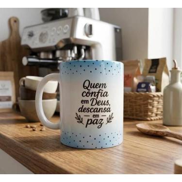 Imagem de Caneca Cristã Devocional Com Qr Code Quem Confia Em Deus - Zibo