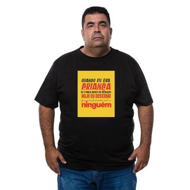 Imagem de Camiseta Plus Size Masculina Algodao Frase Humorada Bebado Nao Faz Mal Com Abridor De Garrafa