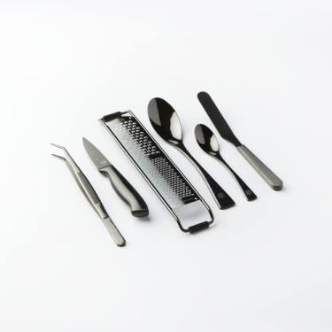 Imagem de Kit de chapeamento Chef Frank Haasnoot | Conjunto de utensílios de luxo | Preto | 6 peças de utensílios de cozinha embalados em uma caixa | Conjunto culinário | Pinças de enfeite e colheres Quenelle |