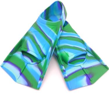 Imagem de Gugmoy nadadeiras infantis, nadadeiras de silicone confortáveis para nadar e mergulhar, tamanho adequado para iniciantes, crianças, meninas, meninos e adultos (BlueGlobe, M)