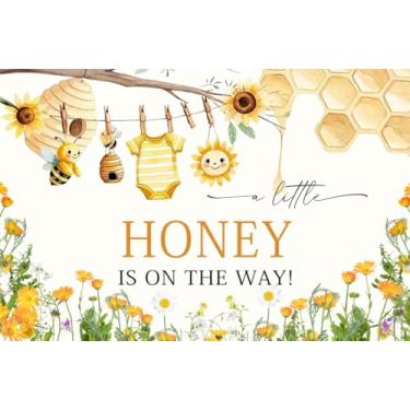 Imagem de FAMTUDE Faixa de fundo de chá de bebê de abelha de 1,8 x 1,2 m A Little Honey is on the Way Pano de fundo fotográfico para chá de bebê recém-nascido floral favo de mel foto fundo de foto revelação de