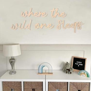 Imagem de TERJIO Placa de Madeira Where The Wild One Sleeps- Decorações de Parede para Quarto Infantil, Decorações de Quarto com Tema de Floresta, Adereços para Fotos de Arte de Parede de Pl ()