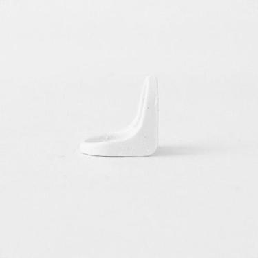 Imagem de Cantoneira Para Moveis Jomarca Aliviada 13 X 13 Branca Com 50 Pecas K1