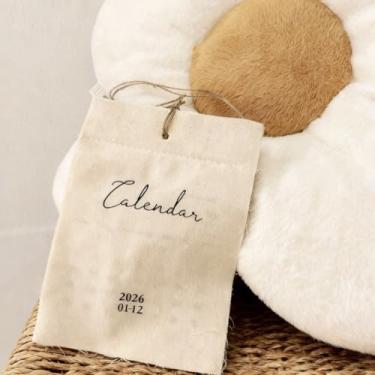 Imagem de Calendário de parede minimalista 2026, calendário mensal de tecido pendurado, tela de algodão natural, 15 x 10 cm, janeiro a dezembro com cabide de corda de juta