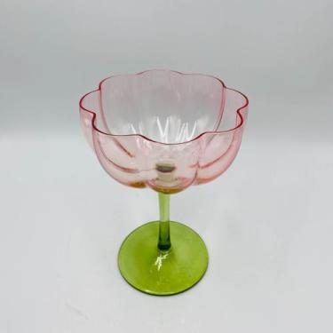 Imagem de Taça Vidro Flor Candy Vibrante Rosa e Verde 240ml 15,5x11cm - ROJEMAC