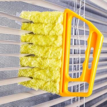 Imagem de Ferramenta de limpeza de cegos espanador ferramenta de limpeza de pó de 7 dedos para janelas e ar condicionado mini escova de espanador portátil para persianas de madeira poeira sujeira