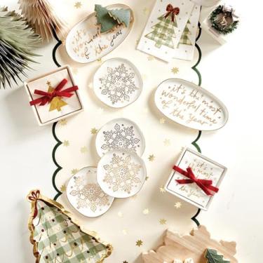 Imagem de Santa Barbara Design Studio Prato descartável de Natal, pacote com 8 unidades, pratos de papel em forma de árvore, 26 cm L x 32 cm A, folha dourada/verde
