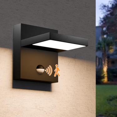 Imagem de Luzes de parede com sensor de movimento solar atualizado, luz LED de segurança externa com detecção aprimorada, luminária externa rotativa à prova d'água para varanda pátio jardim garagem cerca