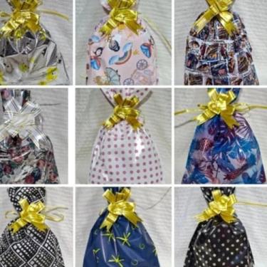 Imagem de KIT 10 SACOS SOFT TOUCH TEXTURIZADOS 35 X 55 CM EMBALAGEM PARA PRESENTE - CABE UMA CX DE SAPATOS - CORES SORTIDAS - PAPEL DE PRESENTE - GRANDE - METALIZADOS VARIADOS COM 10 LAÇOS