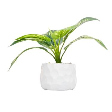Imagem de WOLFF - Cachepot de Cimento com Planta Artificial Prisma Branco 10cm x 26cm