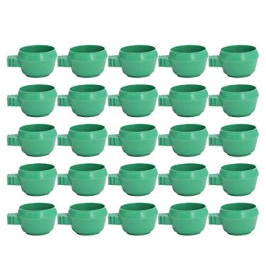 Imagem de 25 peças de mini copos de alimentação de plástico para pequenos pássaros, papagaios, alimentos, tigela de água, suporte adequado para fazendas, criação de aves, fácil instalação, design verde (tamanho