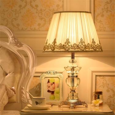 Imagem de Luminária de mesa contemporânea de cristal LED, estilo europeu, com design artístico em tecido, ideal para sala de estar, escritório, casa de campo, hotel, quarto ou mesa de cabeceira (Estil