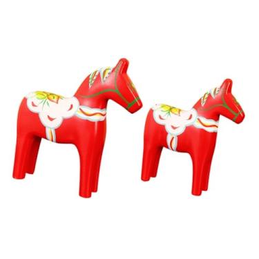 Imagem de KiBcsLic 2x Estátua de Cavalo para Mesa, Ornamento Artesanal em Madeira, Estatueta de Animal, Decoração para Casa, Estante, Entrada, Quarto, Sala de Estar, Vermelho