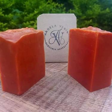 Imagem de SABONETE DE AÇAFRÃO COM DOLOMITA E BARBATIMÃO (DEPILATÓRIO E CLAREADOR) (1)