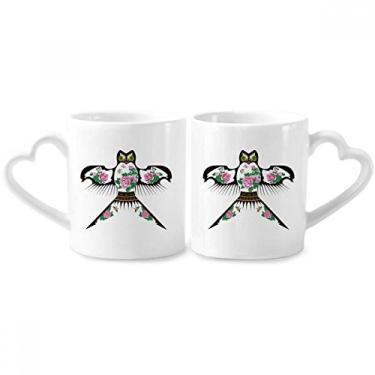 Imagem de Conjunto de canecas de porcelana para casal, padrão tradicional de pipa da cultura chinesa, coração de cerâmica