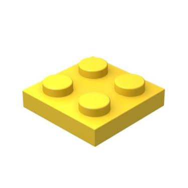 Imagem de Plwooyur Classic Yellow Plates Bulk - 2x2 Building Plates Flat 100 Piece Set, Compatible With Lego Parts and Pieces (M0659-23)