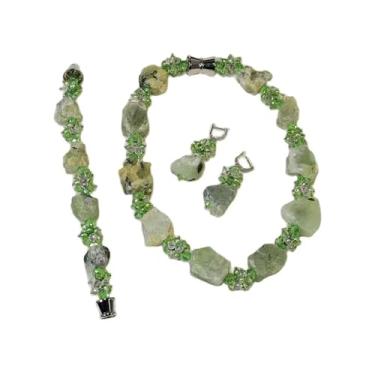 Imagem de SQGGMOAUSC Conjunto de brincos de colar de cristal de pérola Keshi cultivada em bruto com pedras brutas prehnite verde para senhora