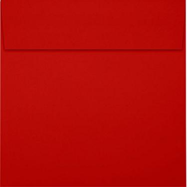 Imagem de LUXPaper Envelopes de convite quadrados | Descasque e pressione | 12,7 cm x 12,7 cm | Vermelho festivo | Texto de 27 kg | 50 Qtd