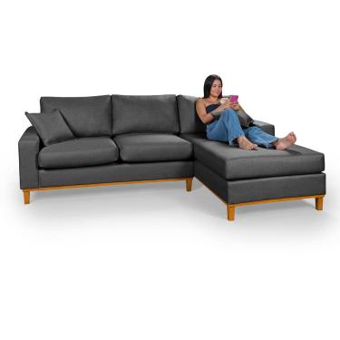 Imagem de Sofá Amsterdã Living Com Chaise 3 Lugares Revestido Linho Base em Madeira