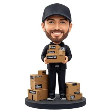 Imagem de Cabeçote de correio personalizado com pacotes empilhados | Personalizado a partir da foto | Presente divertido para motoristas de entrega e funcionários de logística