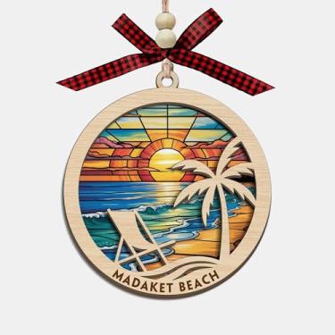 Imagem de Madaket Enfeite de Natal de praia, vitral de madeira e acrílico, enfeite de Natal para mulheres, homens, família, amigos, decoração de árvore de lembrança de praia para casa ou memória de férias