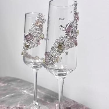 Imagem de gugululu Conjunto de material de decoração de taça de vinho personalizado, champanhe de casamento de cristal brilhante feito à mão para Sr. e Sra. Presentes de inauguração de casa de chá de panela