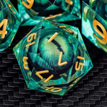 Imagem de ARUOHHA DND Resin Dice Dragon Eye Liquid Core Polyhedral D and D Dice Set with Gift Box, Green Sharp Edged Dice Role Playing Game D20 D12 D10 D8 D6 D4