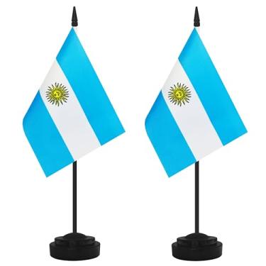 Imagem de Conjunto de 2 bandeiras de mesa argentina, mesa argentina, pequena mesa em miniatura, bandeira de escritório com poste preto de 30 cm e base preta, escritórios, sala de aula, casa, decoração de