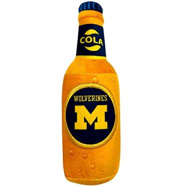 Imagem de Garrafa de cerveja NCAA Michigan Wolverines brinquedo de pelúcia para cães e gatos – Mais fofo brinquedo de pelúcia para cães e gatos com barulho interno e lindo nome do time de basquetebol e logotipo