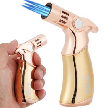 Imagem de M TIME C CLUB Isqueiro De Butano, Mini Maçarico Premium Com 4 Chamas, Grande, Para Cozinha, Recarregáveis Ajustáveis, Multiuso, Creme Brûlée, Assados, Churrasco (Gás Butano Não Incluso)