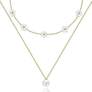 Imagem de Conjunto de colar de pérolas douradas para mulheres, banhado a ouro 14K, gargantilha delicada de pérolas em camadas de flor e gota de água, joias florais fofas presentes para mulheres, acessórios