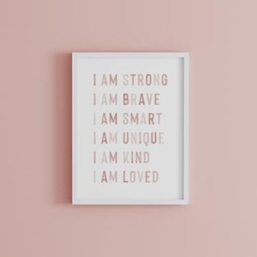 Imagem de I Am Strong I Am Brave Impressão de arte de parede em tela rosa afirmações positivas pintura arte para quarto de meninas sala de jogos berçário casa quarto decoração sem moldura