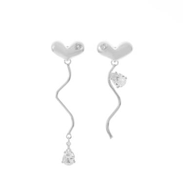 Imagem de ONLYJUMP Brincos de borla de strass prata para mulheres, brincos delicados para dia dos namorados, brincos modernos de coração de cristal, candelabro, franja, brincos de cristal, joias para presente