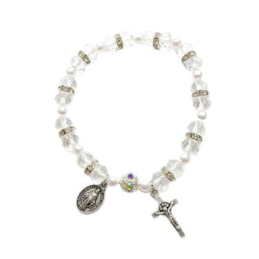 Imagem de lulucross Pulseira católica de pérola de cristal para mulheres e meninas, pulseira estilo rosário elástico transparente com crucifixo e medalha milagrosa, presente de joia religiosa para confirmação e