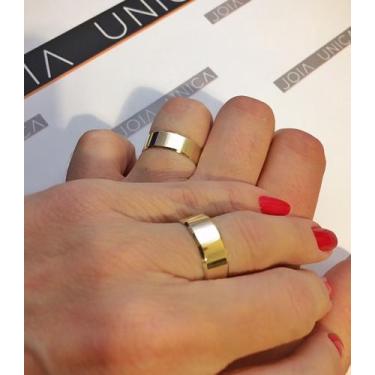 Imagem de Par de Alianças de Casamento Cronos Ouro 18k Reta Laterais Chanfradas 