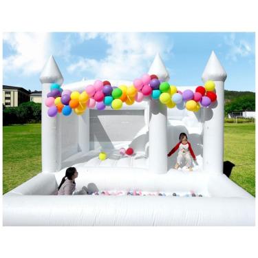 Imagem de Casa de Pulos Inflável Comercial Branca para Adultos e Crianças, 100% PVC, com Piscina de Bolinhas e Escorregador, Inclui Soprador