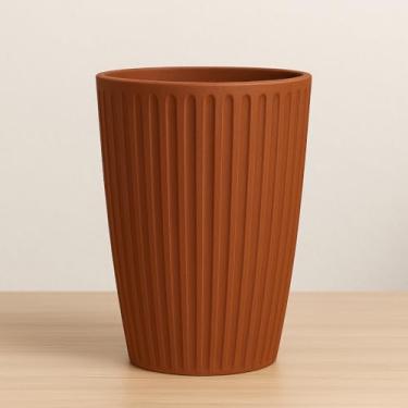 Imagem de Vaso Decorativo Na Cor Marrom Para Plantas Coluna Romana Em Polietileno