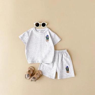 Imagem de Conjunto de Roupas de Verão para Bebês - 2 Peças com Camisetas Bordada