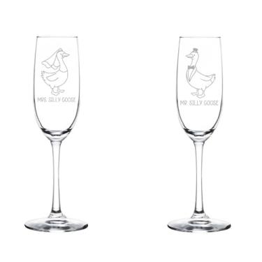 Imagem de Conjunto de 2 taças de champanhe de vidro taças de vinho espumante presente Mr. and Mrs. Silly Goose Noivado de casamento recém-casado para casais (haste de 227 g)
