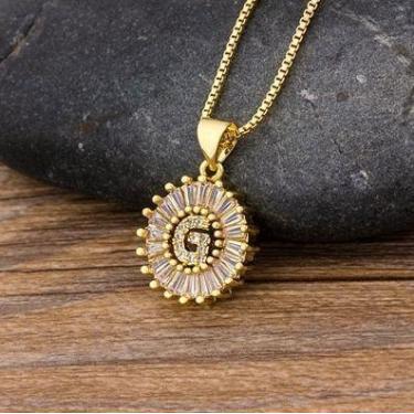 Imagem de Colar Dourado Letra Inicial Strass Brilhante Nome - DCXAM