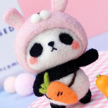 Imagem de Generic Kit de Feltragem de Agulha Materiais para Pingente de lã Em Formato de Panda Fofo para Iniciantes Faça você Mesmo Bonecas de Pelúcia Materiais para Interação entre Pais e Filhos, Feltro de lã 100g (Versão Básica)