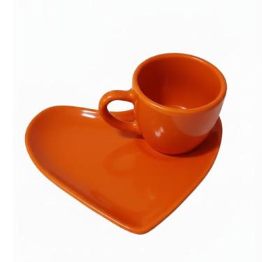 Imagem de xícara de ceramica com pires em formato de coração (LARANJA, 100ML)