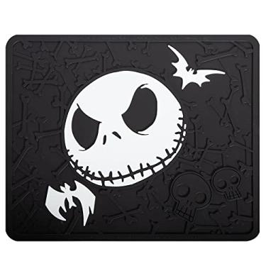 Imagem de Plasticolor 001268R01 Disney Nightmare Before Christmas Bones Design com morcegos brancos utilitário tapete de chão para carro, caminhão, SUV