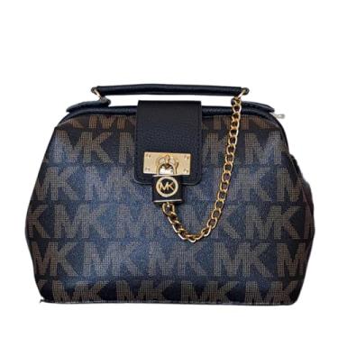 Imagem de Bolsa bauzinho " replica " elegante sofisticada super tendência, confeccionada em corino. Primeira Linha