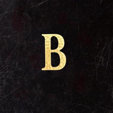 Imagem de BWRMHME Letras e números autoadesivos de latão sólido com textura de estria maleolar – 4,5 cm (4,5 cm) alfabeto de metal para porta, parede, caixa de correio, placa de sinalização de rua e números de