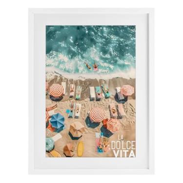 Imagem de Stupell Industries La Dolce Vita Aerial Beach Impressão emoldurada branca sob vidro, design por LSR Design Studio, 23 x 17