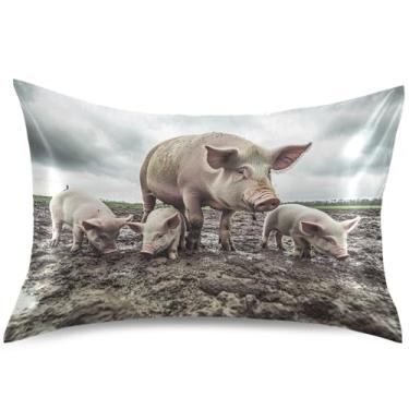 Imagem de Piglets Family Capas de almofada de cetim com estampa de lama para resfriamento de cabelo, almofadas tamanho Queen King padrão, estampa extra macia, tamanho padrão, 66 cm x 50 cm