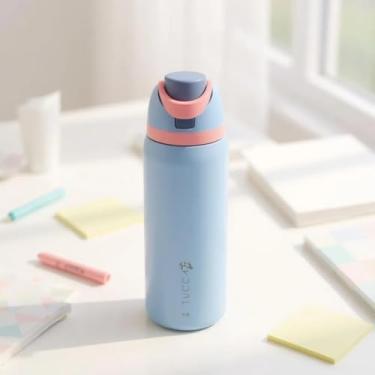 Imagem de Garrafa Térmica Inox 900ml Tucca Cajú Fosca Com Tampa e Canudo Mantém 12h Gelada Quente Para Academia Trabalho Carro Resistente Vedação Total (Azul Bebê)